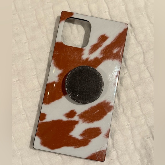 Flaunt iPhone 12 / 12 Pro Square Case, Ring / Popsocket Attached in Brown Cow - Picture 3 of 5